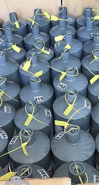 silver liquid mercury